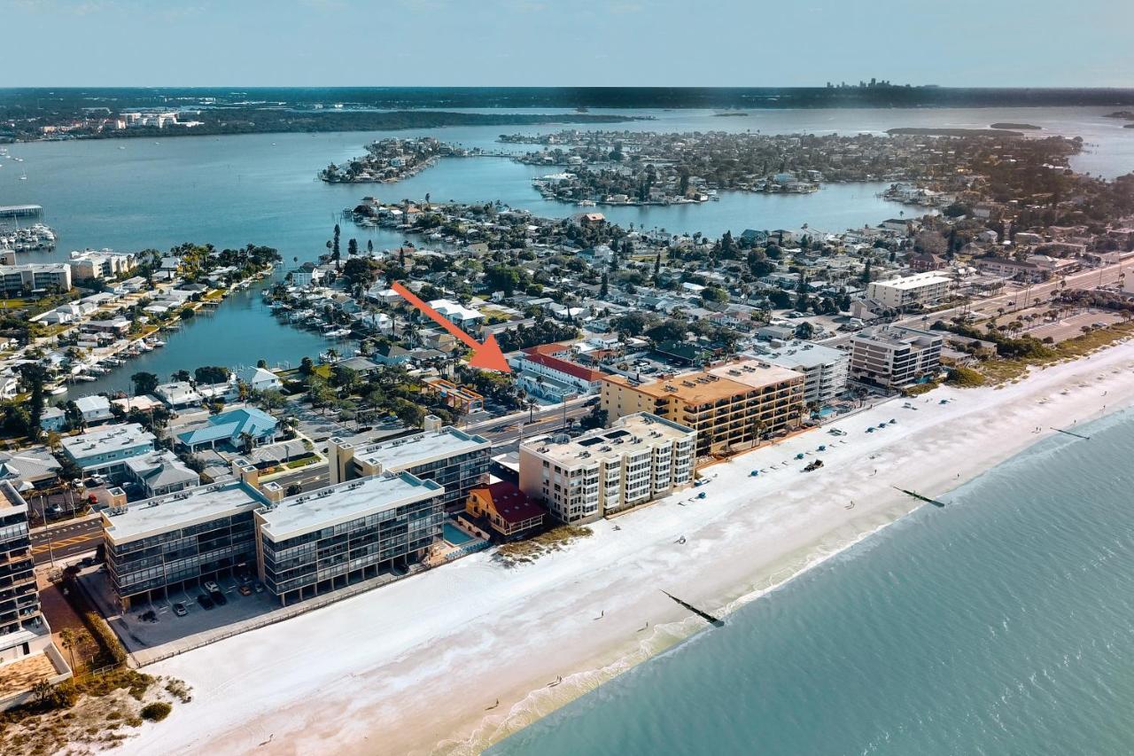 The Palm Condos St. Pete Beach Bagian luar foto