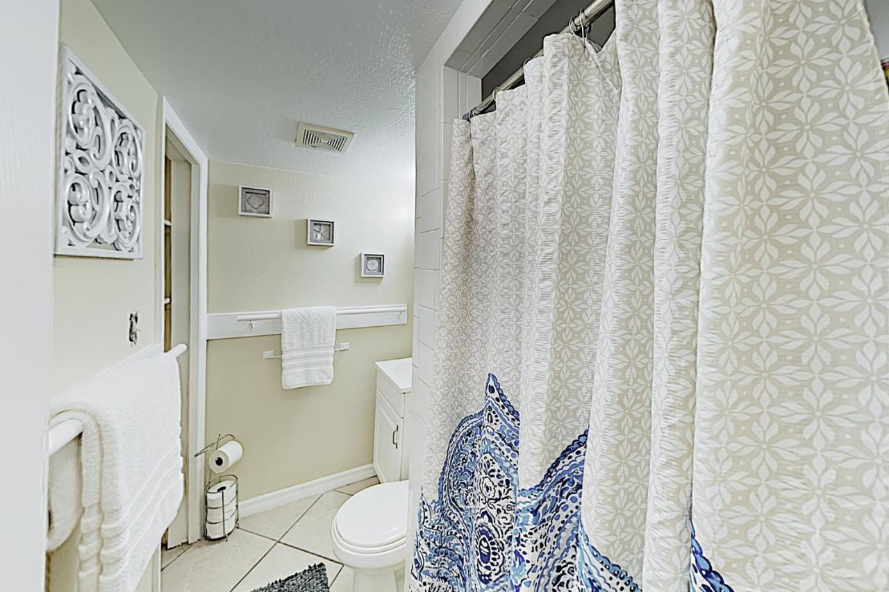 The Palm Condos St. Pete Beach Bagian luar foto