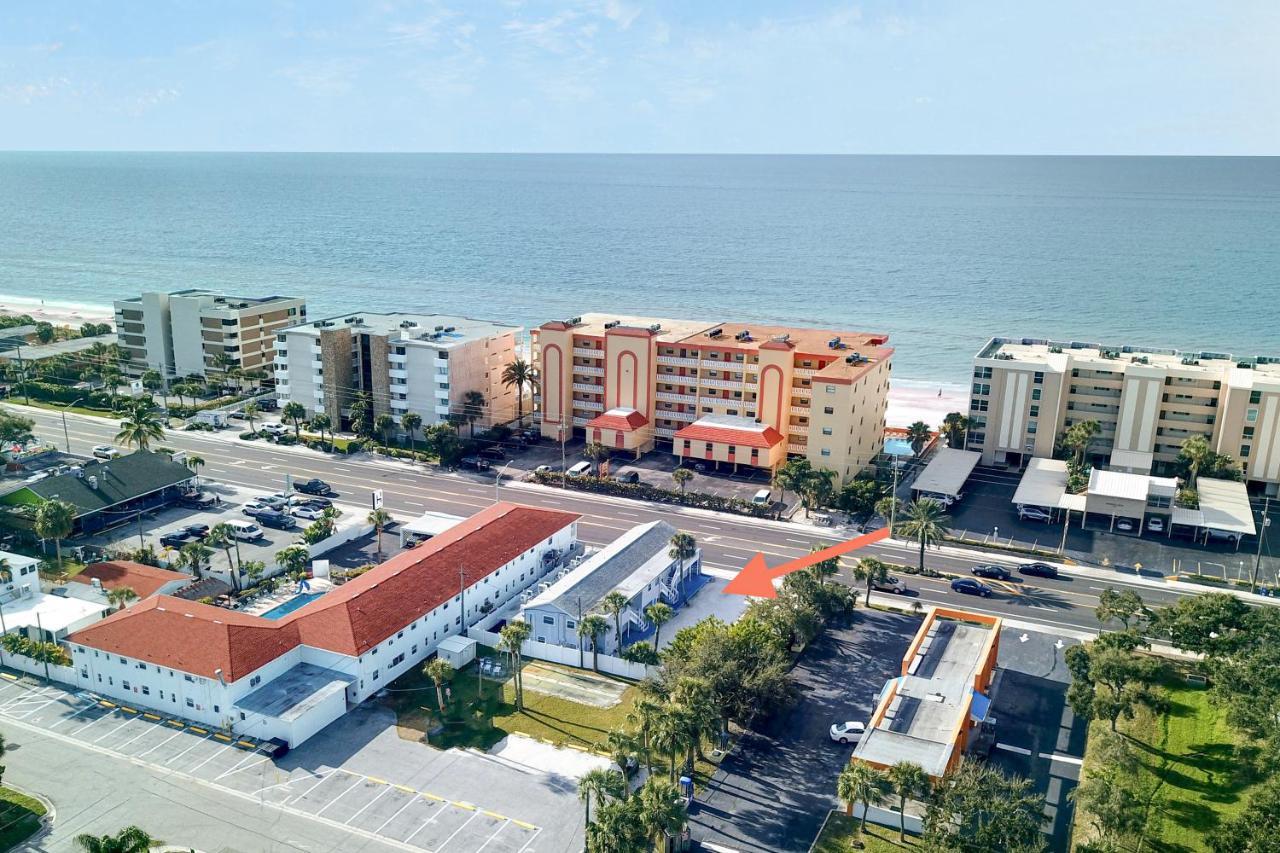 The Palm Condos St. Pete Beach Bagian luar foto