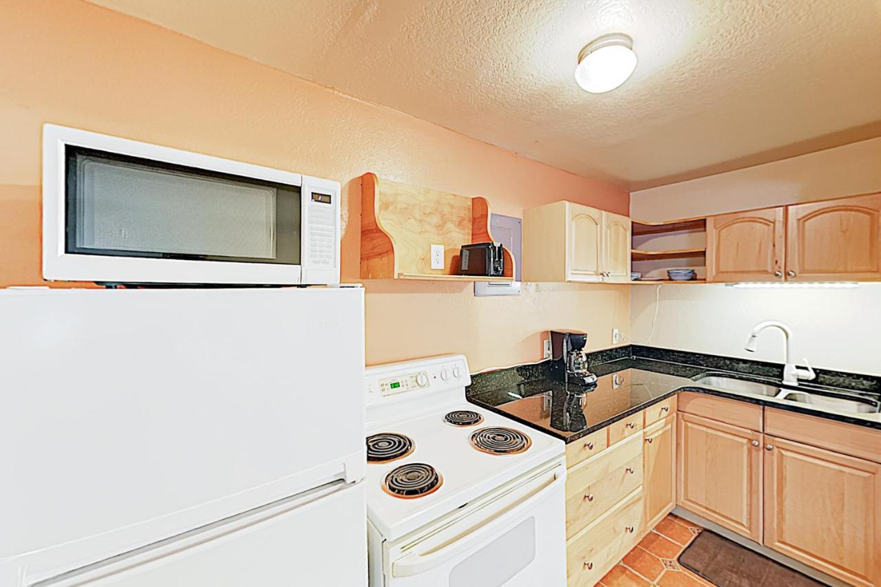 The Palm Condos St. Pete Beach Bagian luar foto